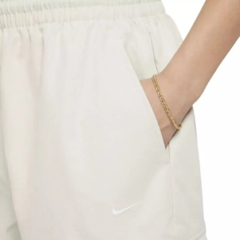 Nike sportswear girls